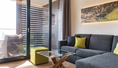 Deluxe Suite, 2 Bedrooms, Patio, Garden Area