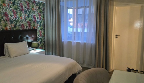 Standard Suite, 1 Queen Bed with Sofa bed