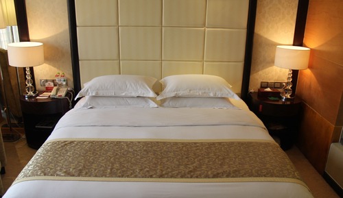 Room, 1 King Bed, Smoking