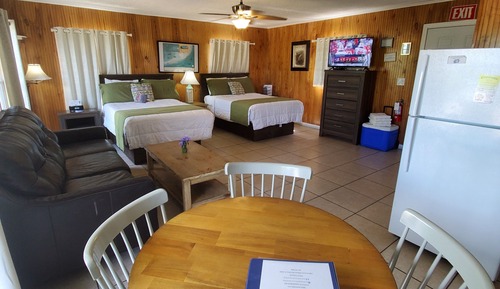 Room, Kitchenette, Canal View (Flounder, 2nd floor Stairway Access)