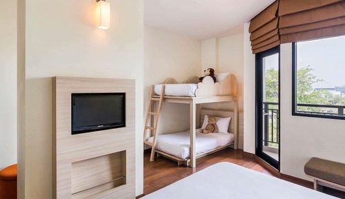 Family Room, Multiple Beds