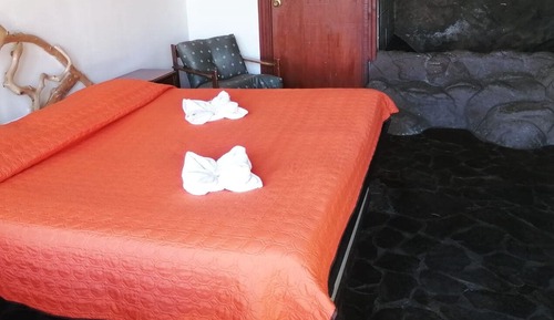 Family Studio Suite, 1 Bedroom, Poolside