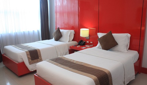 Majestic Twin Room