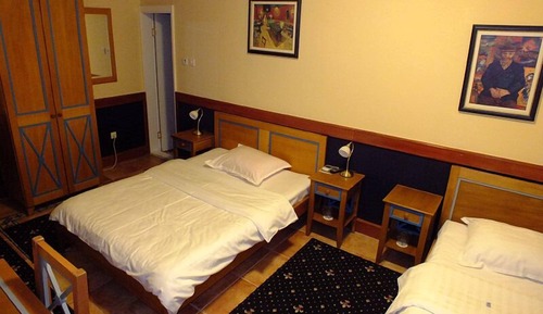 Triple Room