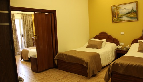 Room, 2 Bedrooms