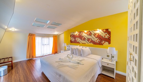 Romantic Studio Suite