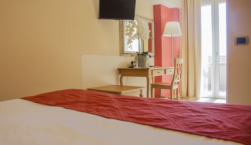 Superior Double Room, City View