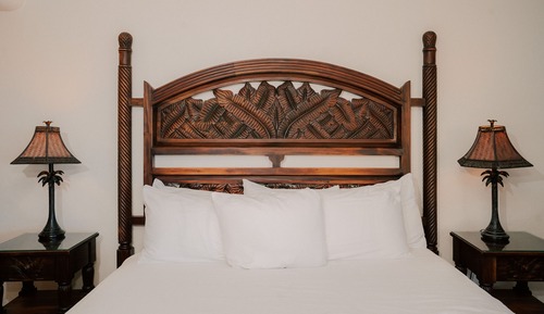 Deluxe Room, 1 King Bed, Ocean View