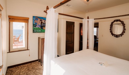 Deluxe Room, Multiple Beds, Ocean View