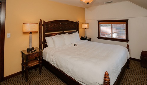 Deluxe Room, Multiple Beds, Ocean View