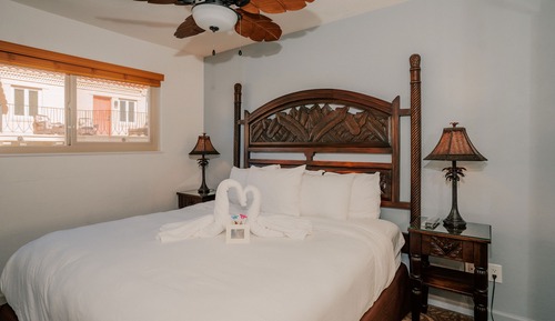 Deluxe Room, 1 King Bed with Sofa bed, Ocean View