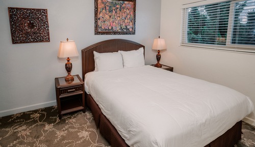 Deluxe Room, 1 Queen Bed