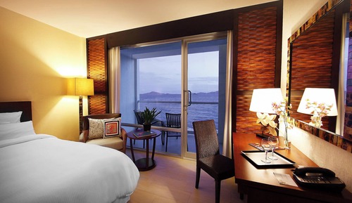 Executive Room, 1 King Bed, Balcony