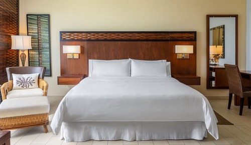 Deluxe Room, 1 King Bed, Balcony, Ocean View