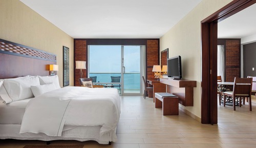 Club Suite, 1 King Bed, Ocean View