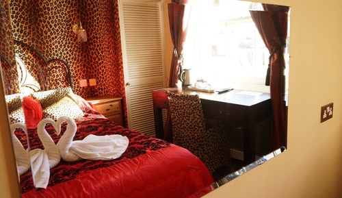 Compact Double Room with Seaview
