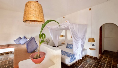 Room, Partial Sea View