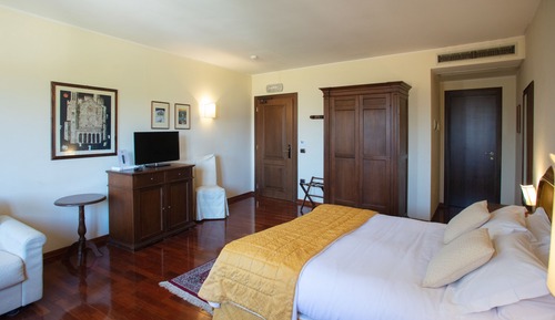 Deluxe Double Room, Valley View
