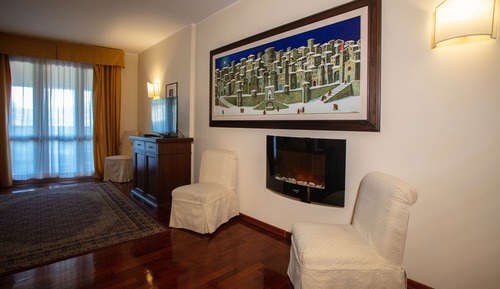 Suite, Valley View (Vittoria)