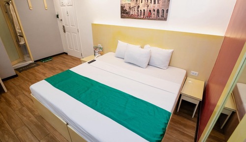 Euro suite one