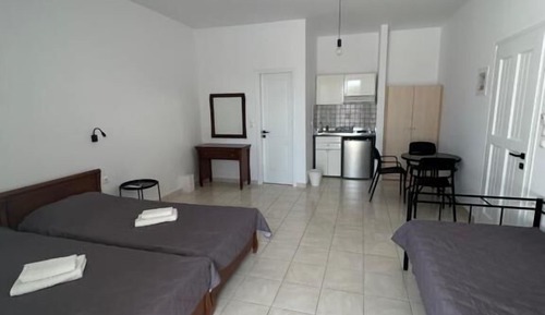 Economy Quadruple Room, Garden View