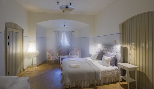 Economy Triple Room