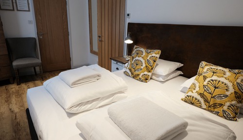 Room 2 (Dog Friendly Room)