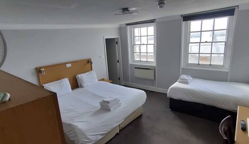 Family Triple Room with River View