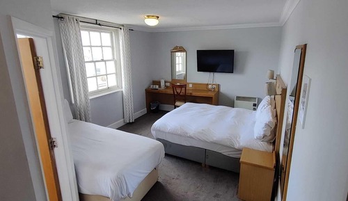 Triple Room