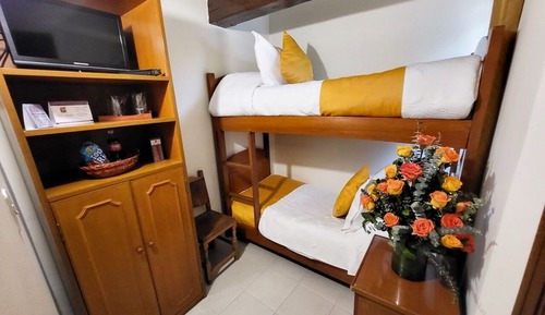 Basic Triple Room, 1 Bedroom, Private Bathroom