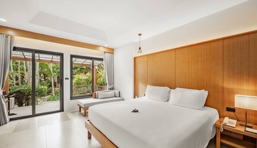 Executive Room