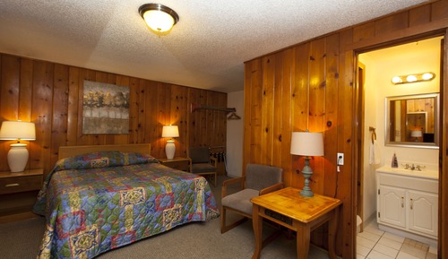 Standard Room, 1 Queen Bed