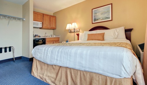 Standard Room, 1 King Bed, Jetted Tub