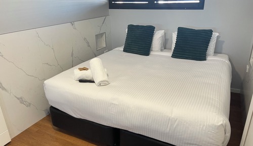 Prestige Spa Bath One Bedroom