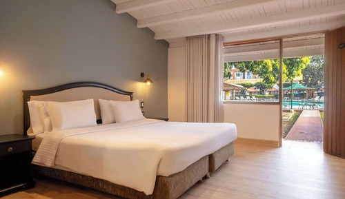 Executive Room, 1 King Bed, Non Smoking