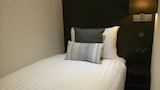 Petite Single Room	