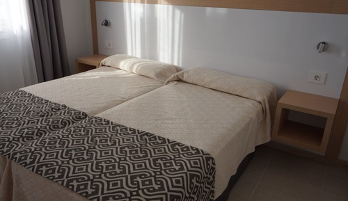 One Bedroom Apartment