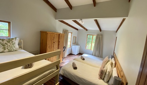 Nguni Forest Lodge 3 (6 adults/2 kid)