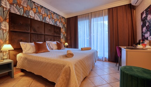 Classic Double Room