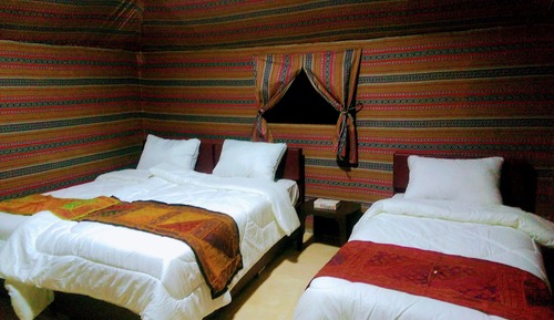 Comfort Tent, 4 Bedrooms