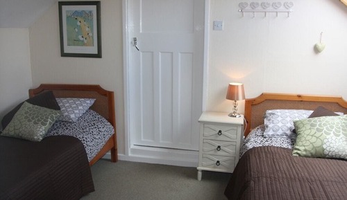 Suite, Ensuite (Two-Bedroom)