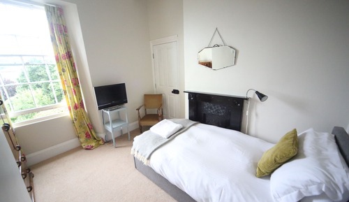Single Room, Private Bathroom (Room 4)