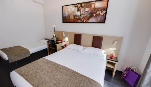 Triple Room