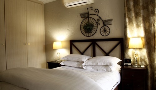 Self Catering 2