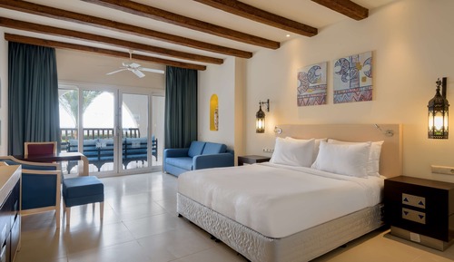 Deluxe Room, 1 King Bed, Garden View