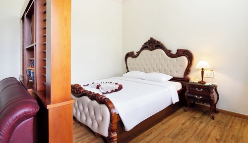 Luxury Room, City View