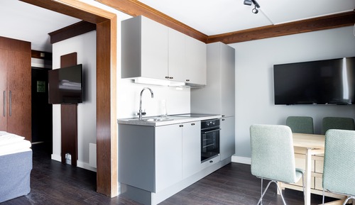 Studio, Balcony, Located in Bath Wing