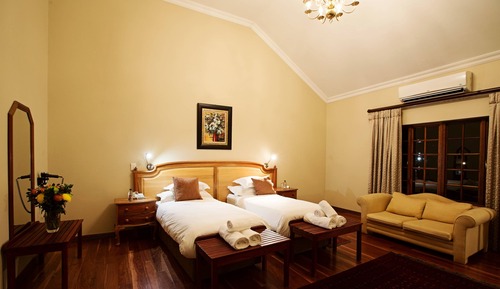 Luxury Twin Room