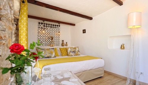 Classic Double Room, Terrace, Garden View