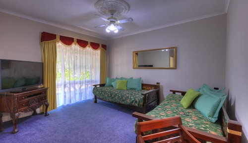 Executive Suite (Six)